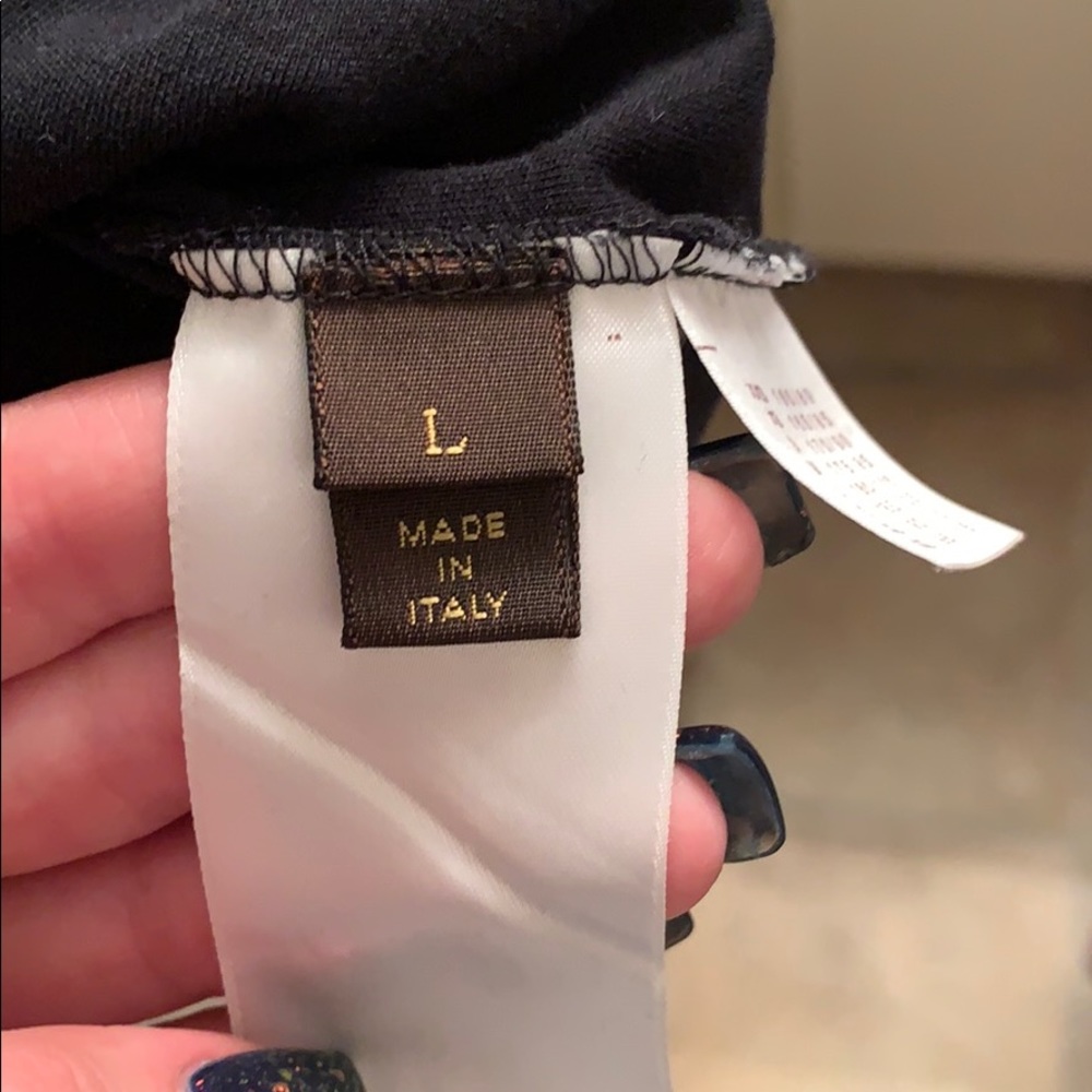 Men’s Louis Vuitton polo - Picture 5 of 5